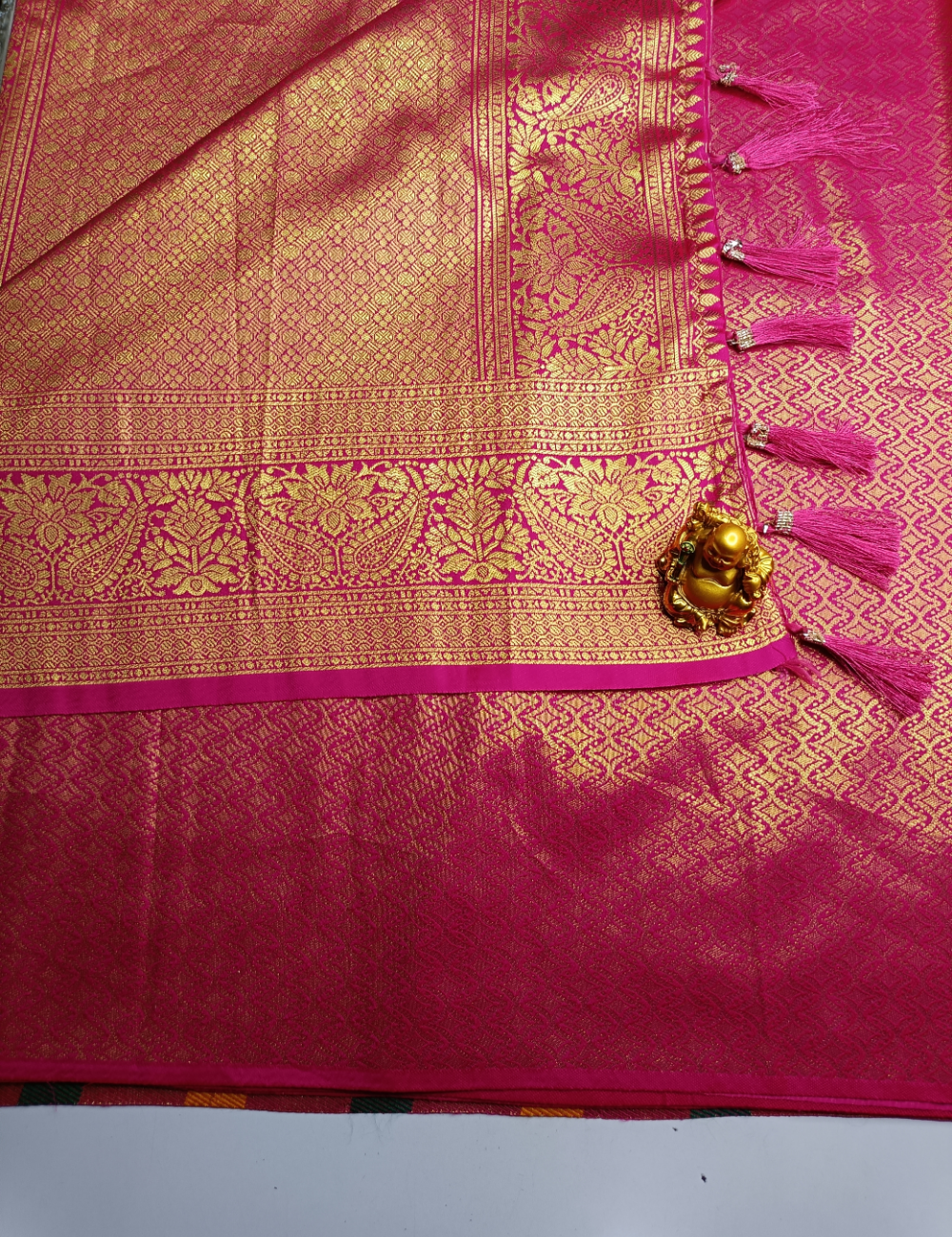 Radiant Multicolor Silk Saree with Bold Contrast Pallu – Perfect for Celebrations